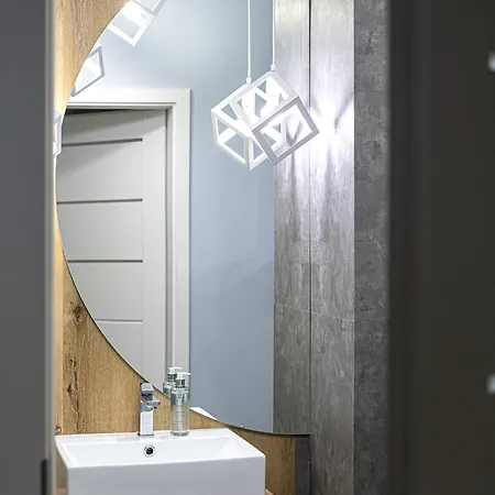 Rentplanet - Apartament Przy Manufakturze